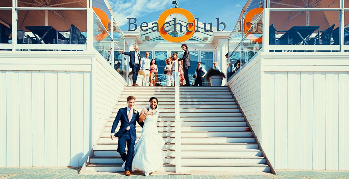 Beachclub O. Bruiloft Bruidspaar